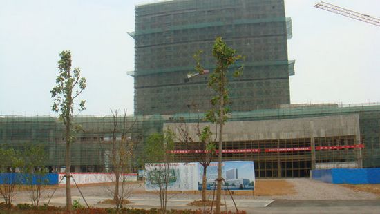 安徽全椒县新人民医院的防撞护墙角由品通提供