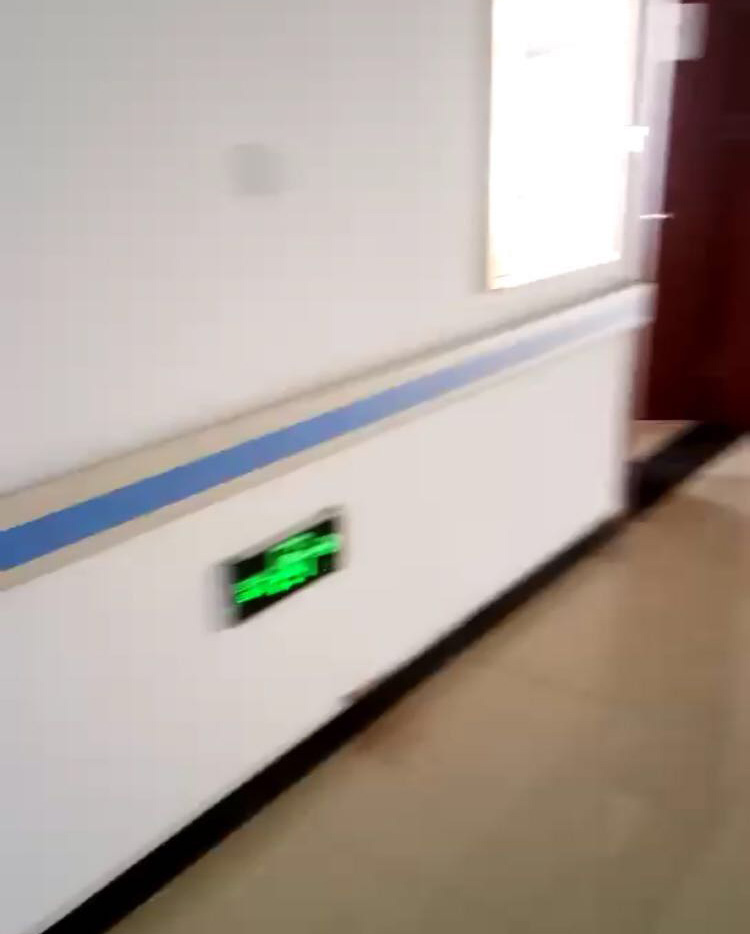 【甘肃】酒泉市人民医院里的无障碍设施产品-PVC走廊扶手