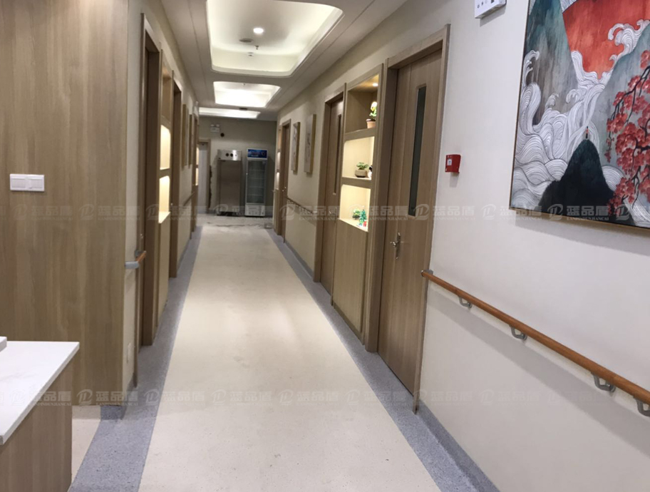 新品走廊扶手安装案例图马上就来啦-江苏南通千禾养老院